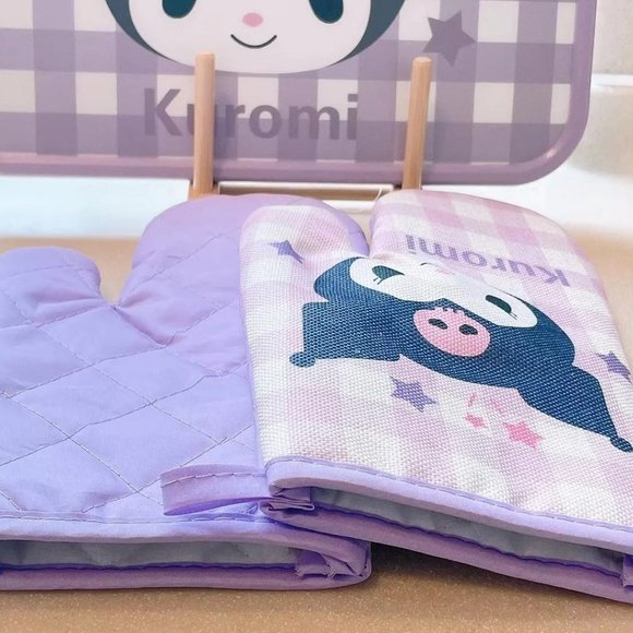 Hello Kitty & Kuromi Baking Gloves Retro Vintage Checkered Hearts 2 Gloves Pair - Picture 4 of 8